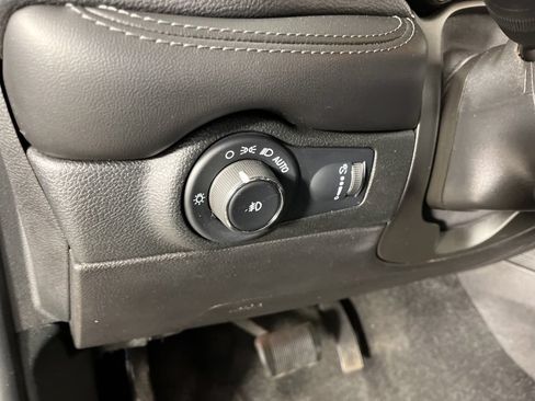 Used 2022 Dodge Durango GT AWD/4WD image 28