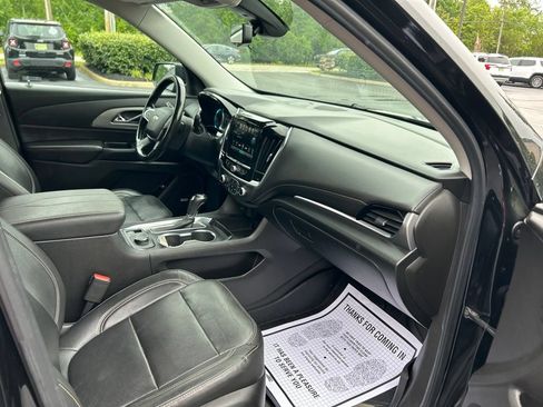 Used 2019 Chevrolet Traverse LT AWD/4WD image 40