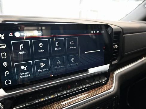 New 2026 GMC Sierra 1500 SLE w/ Preferred Package image 18