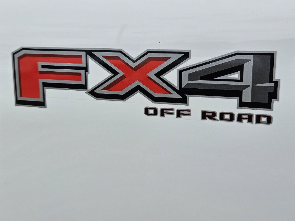 New 2026 Ford F250 XL w/ FX4 Off-Road Package AWD/4WD image 8