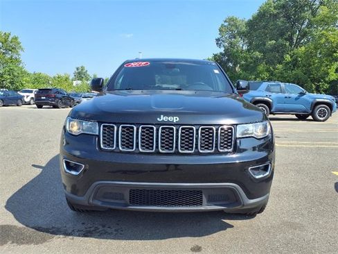 Used 2019 Jeep Grand Cherokee Laredo w/ Security & Convenience Group image 2