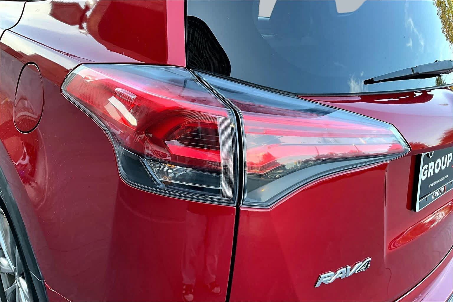 Used 2016 Toyota RAV4 Limited w/ Advanced Technology Package FWD image 28