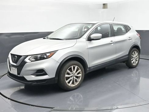 Used 2022 Nissan Rogue Sport S FWD image 1