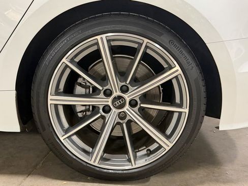 Used 2025 Audi A5 2.0T Premium Plus image 10