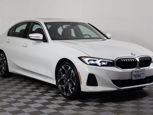 Used 2026 BMW 330i Sedan w/ Premium Package RWD image 3