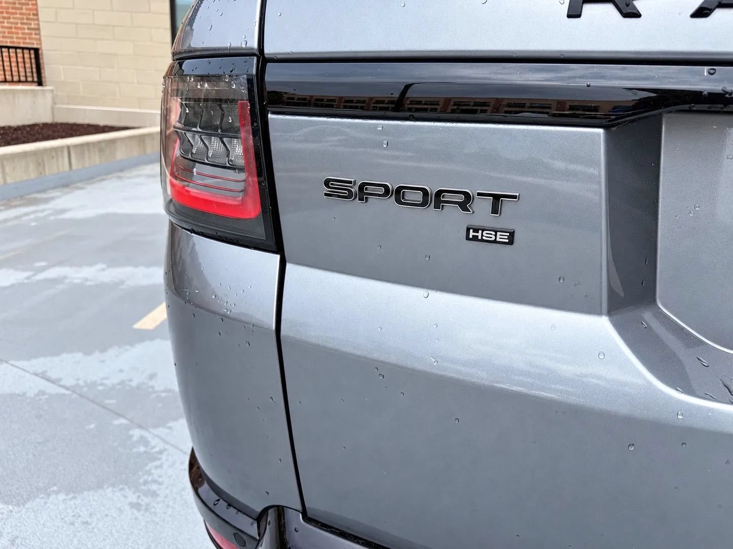 Used 2020 Land Rover Range Rover Sport HSE AWD/4WD image 39