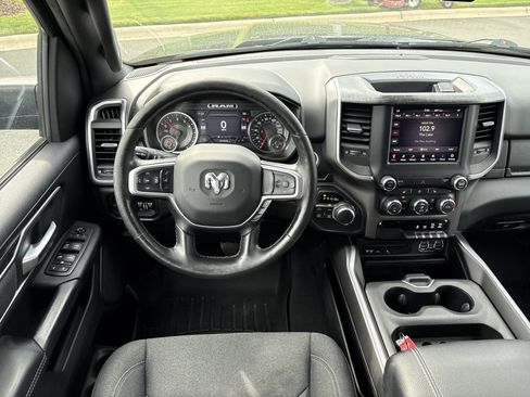 Used 2019 RAM 1500 Big Horn AWD/4WD image 18