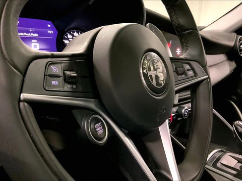 Used 2019 Alfa Romeo Giulia Ti Sport w/ Quick Order Package 22U Sport image 32