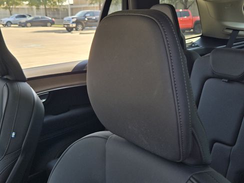 Certified 2025 Volvo XC90 B5 Core w/ Climate Package image 19