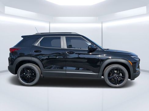 New 2026 Chevrolet TrailBlazer LT w/ Midnight Edition image 2