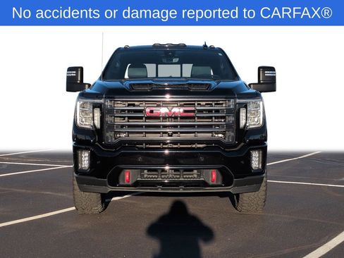 Used 2020 GMC Sierra 2500 AT4 w/ AT4 Premium Package image 3