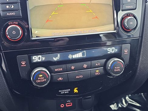 Certified 2020 Nissan Rogue Sport SV w/ All-Weather Package image 21