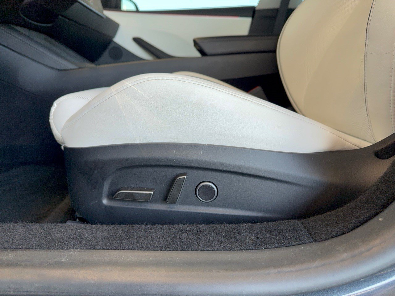 Used 2024 Tesla Model 3 Performance AWD/4WD image 16