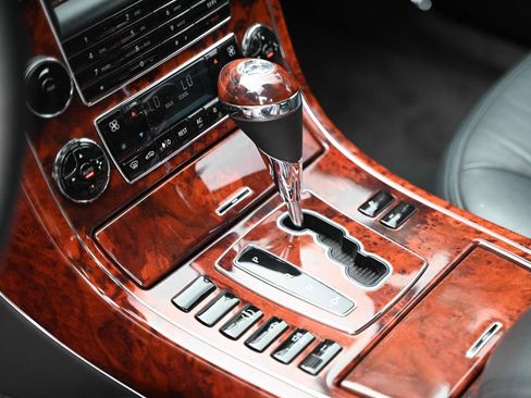 Used 2005 Maybach 57 RWD image 15