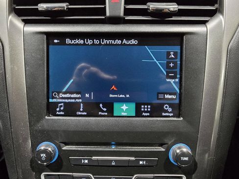 Used 2017 Ford Fusion SE w/ Equipment Group 201A image 40