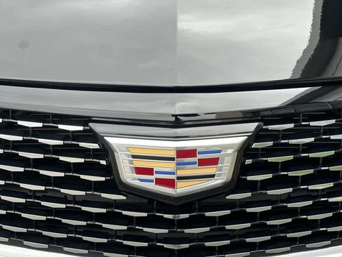 Used 2023 Cadillac CT4 Luxury w/ Cold Weather Package RWD image 36