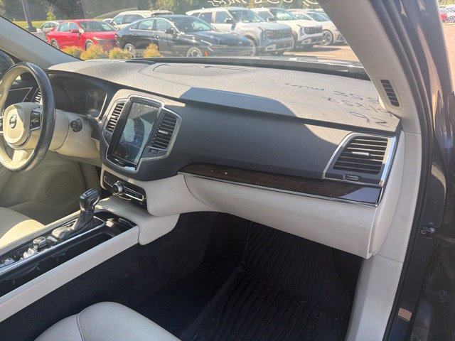 Used 2019 Volvo XC90 T6 Momentum w/ Advanced Package AWD/4WD image 20