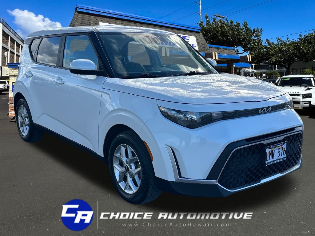 Used 2023 Kia Soul LX w/ LX Technology Package FWD image 10