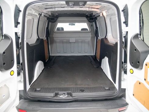 Used 2018 Ford Transit Connect XLT image 12
