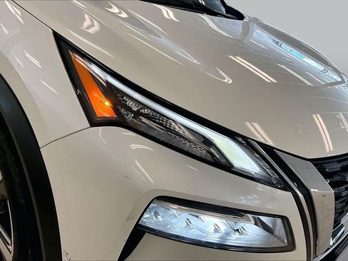 Used 2023 Nissan Rogue SL w/ SL Premium Package FWD image 25