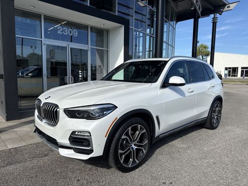 Used 2021 BMW X5 sDrive40i w/ Premium Package RWD image 1
