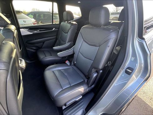 Used 2023 Cadillac XT6 Premium Luxury FWD image 24