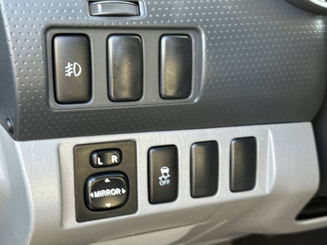 Used 2012 Toyota Tacoma PreRunner w/ SR5 Pkg RWD image 21