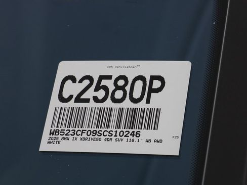 Used 2025 BMW iX xDrive50 image 26