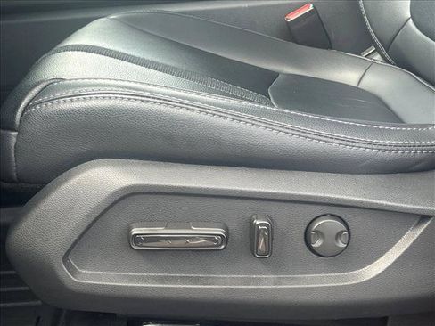 Used 2023 Honda Pilot Touring image 24