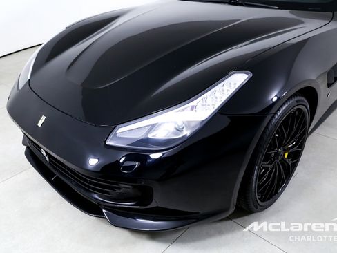 Used 2018 Ferrari GTC4Lusso T image 31