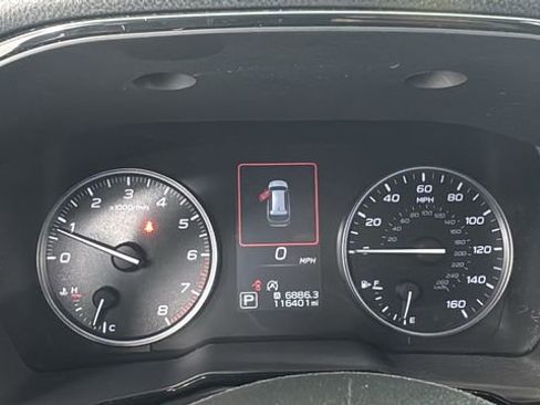 Used 2022 Subaru Outback Premium image 21