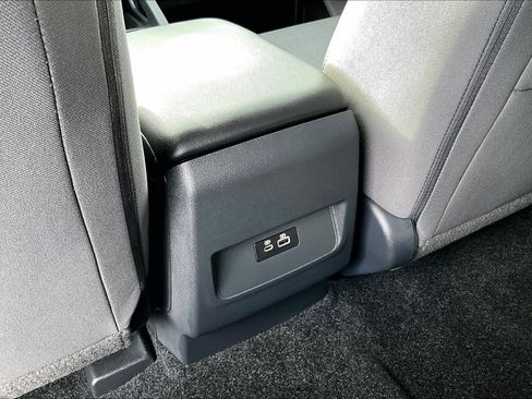 Used 2026 Nissan Frontier SV w/ All-Weather Content Package image 11