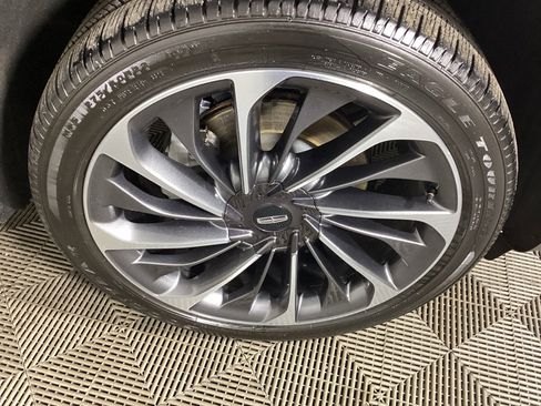 Used 2025 Lincoln Aviator Reserve w/ Equipment Group 201A image 7