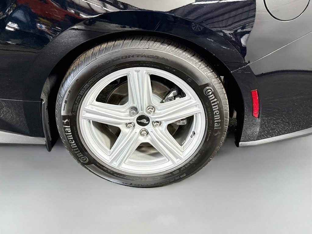 Used 2026 Ford Mustang Coupe RWD image 34