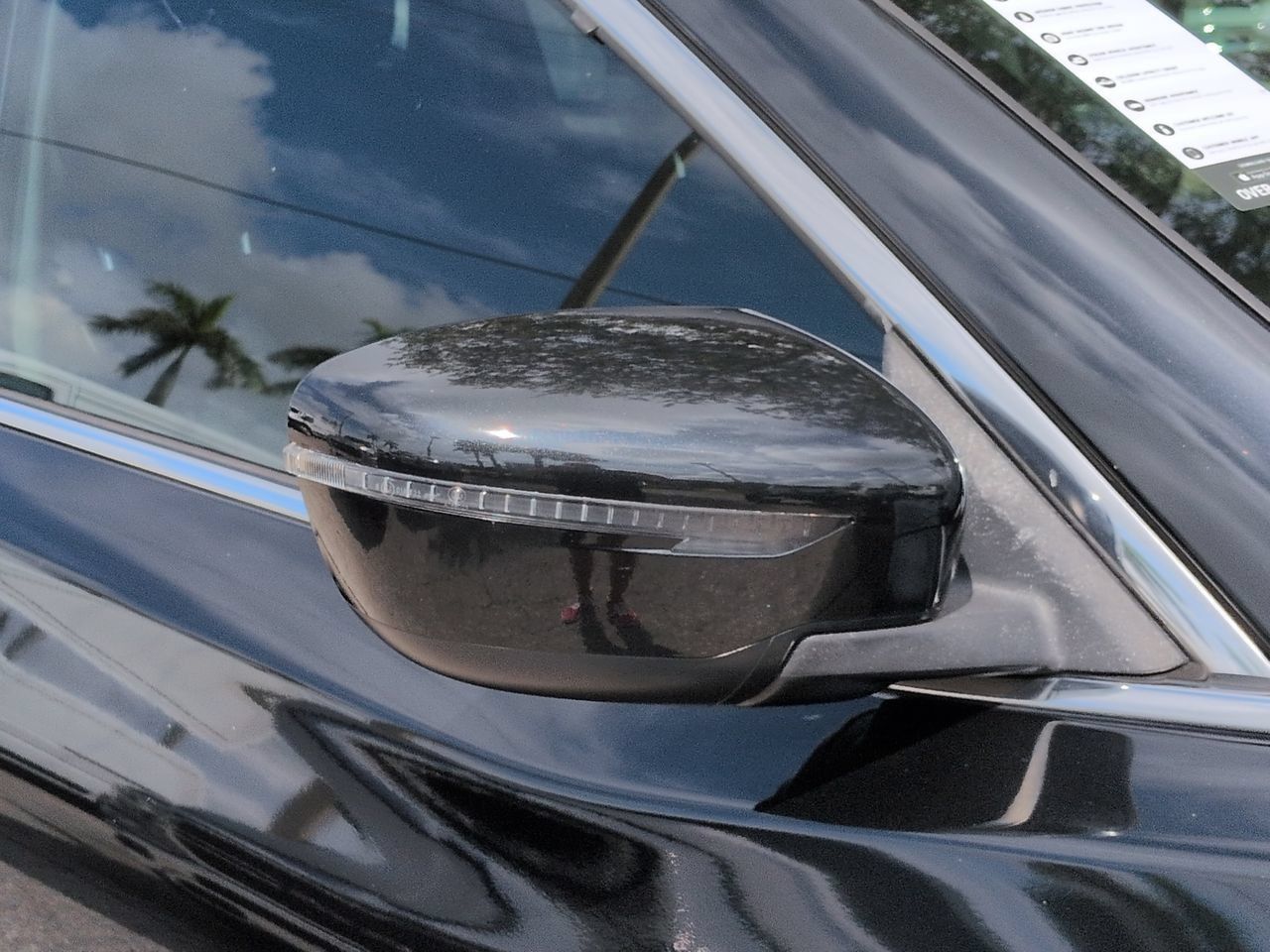 Used 2019 Nissan Rogue S w/ Special Edition Package FWD image 12