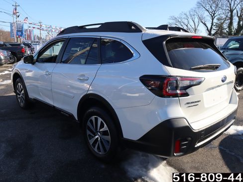 Used 2020 Subaru Outback Premium image 7