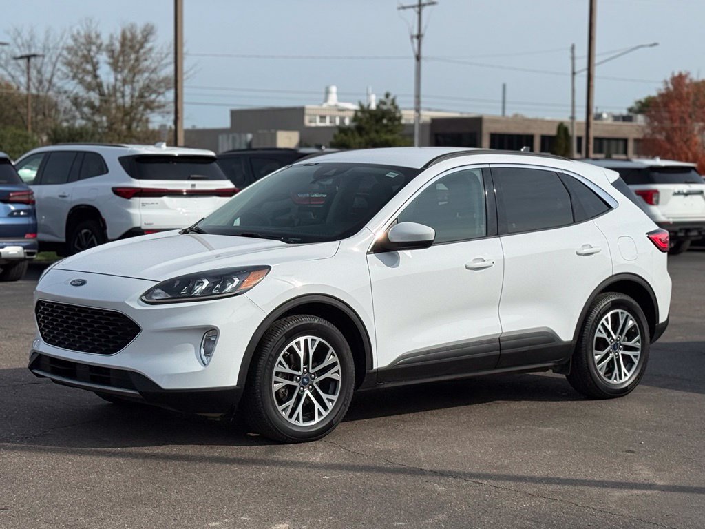 Certified 2020 Ford Escape SEL AWD/4WD image 38