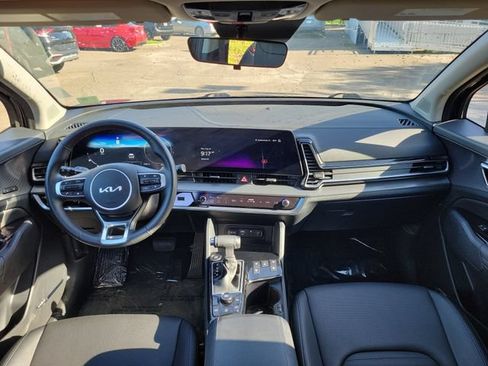 Used 2025 Kia Sportage SX FWD image 11