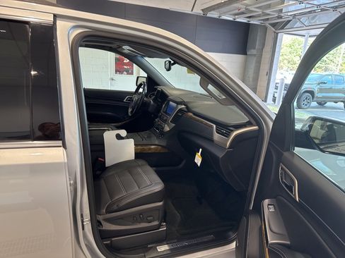 Used 2016 GMC Yukon Denali w/ Open Road Package image 12