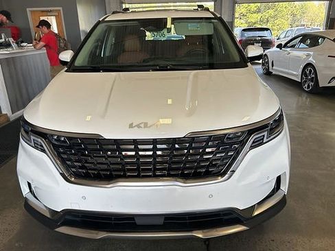 Certified 2024 Kia Carnival SX Prestige image 13