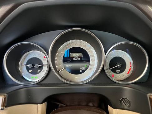 Used 2016 Mercedes-Benz E 350 Sedan image 27