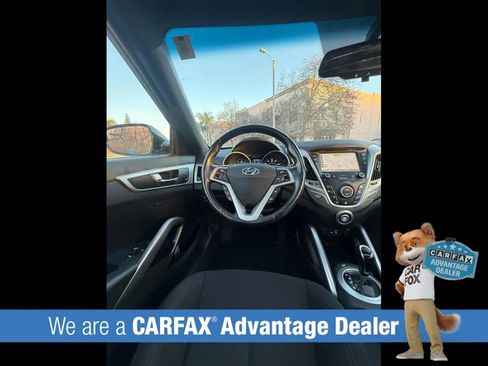 Used 2017 Hyundai Veloster Value Edition image 33