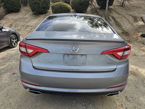 Used 2015 Hyundai Sonata Sport w/ Option Group 03 FWD image 10