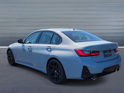 New 2026 BMW 330i Sedan w/ M Sport Package image 4