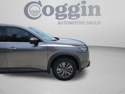 Used 2024 Nissan Pathfinder S FWD image 31