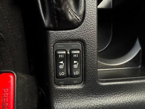 Used 2014 Subaru Crosstrek 2.0i Premium image 9