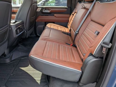 New 2026 GMC Sierra 3500 Denali Ultimate w/ LPO, Black Badging Package AWD/4WD image 29