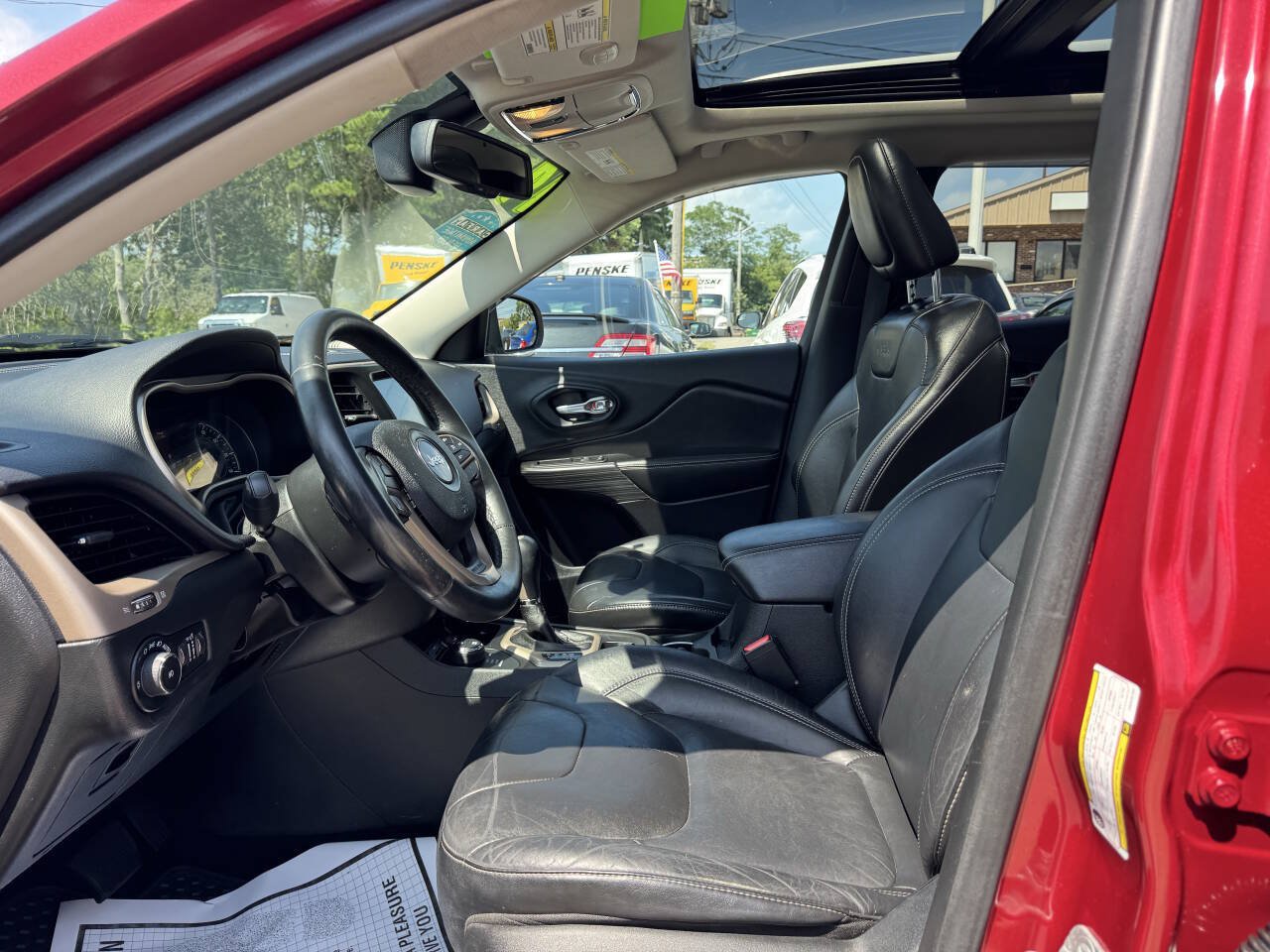 Used 2014 Jeep Cherokee Limited AWD/4WD image 16