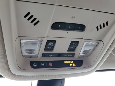 Certified 2023 GMC Acadia Denali w/ Denali Ultimate Package image 39