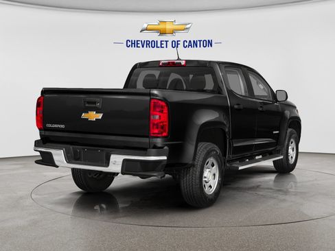 Used 2019 Chevrolet Colorado LT w/ Luxury Package, Chrome AWD/4WD image 2